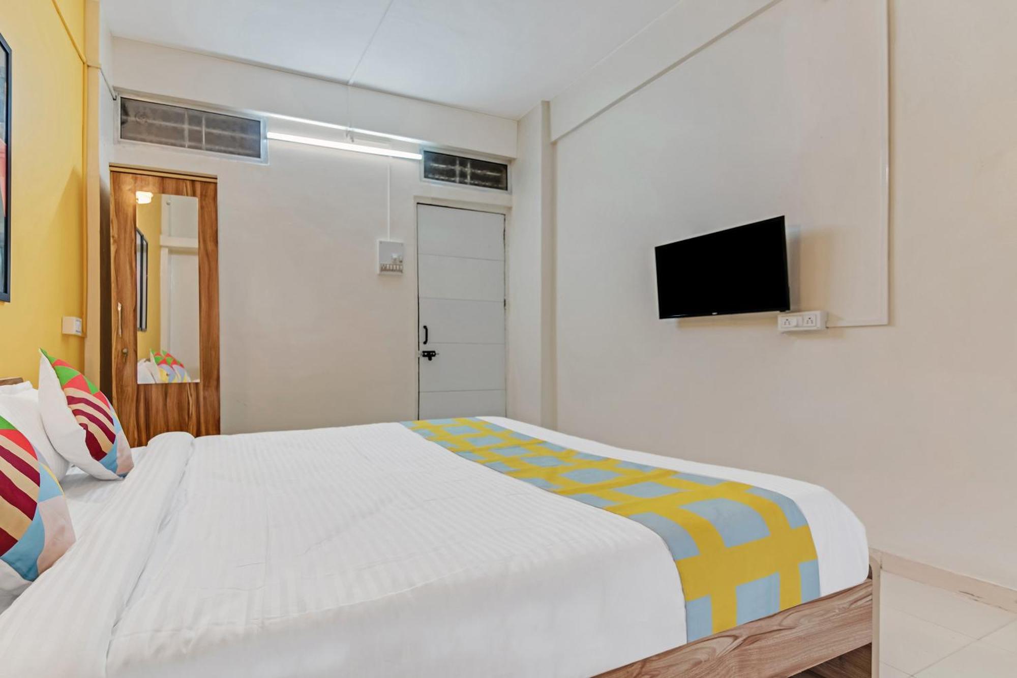 Super Hotel O Saraswati Niwas Vadgaon Budruk Пуна Экстерьер фото