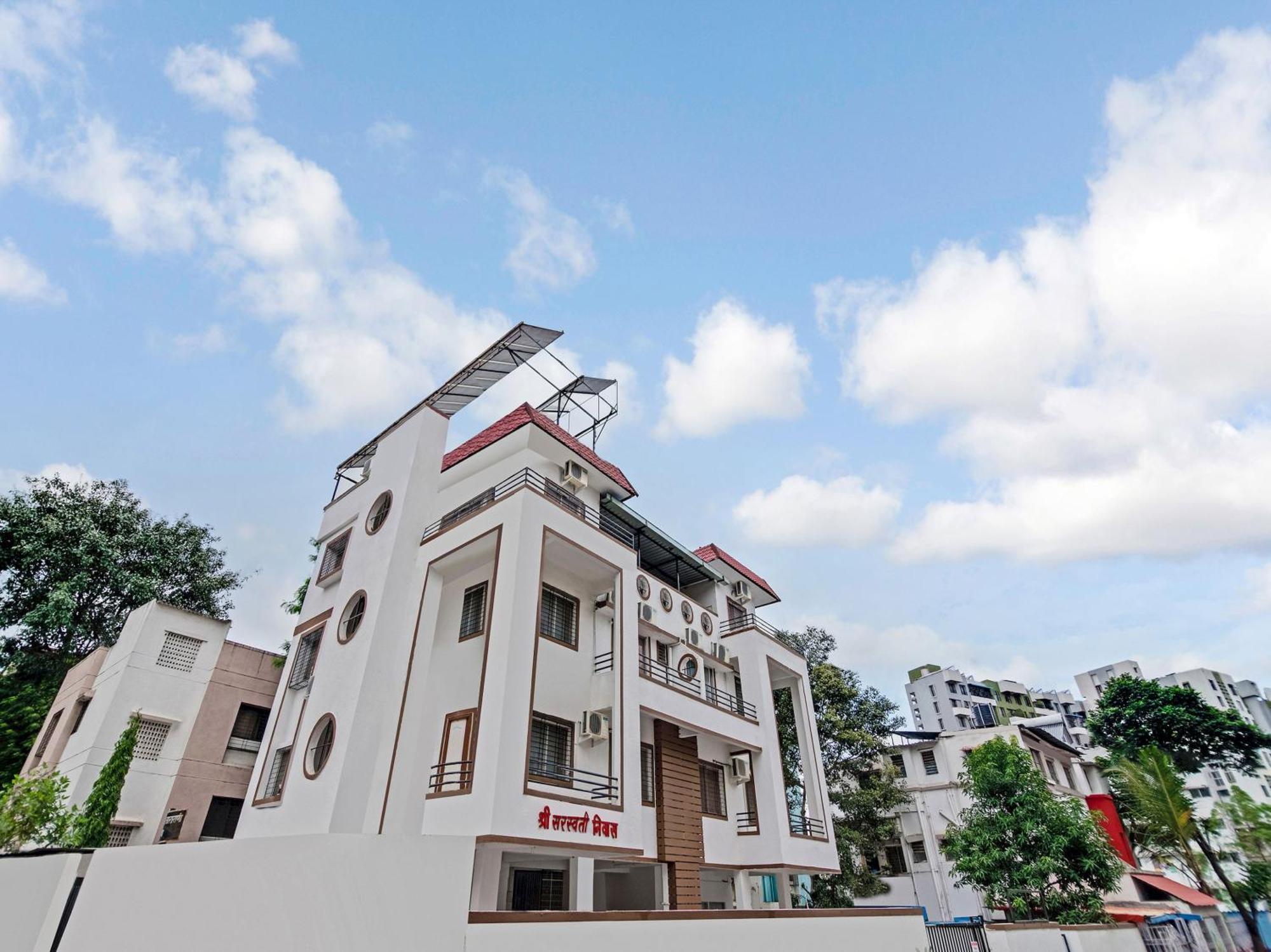 Super Hotel O Saraswati Niwas Vadgaon Budruk Пуна Экстерьер фото